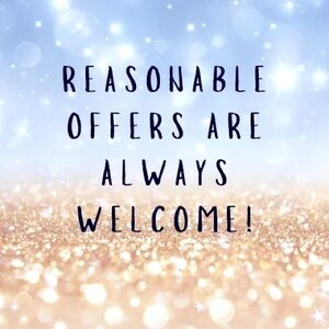 MAKE ME AN OFFER ✨ ANY REASONABLE ONE WILL BE ACCEPTED!!